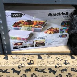 Snackle Box