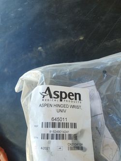 Aspen Hinged Wrist