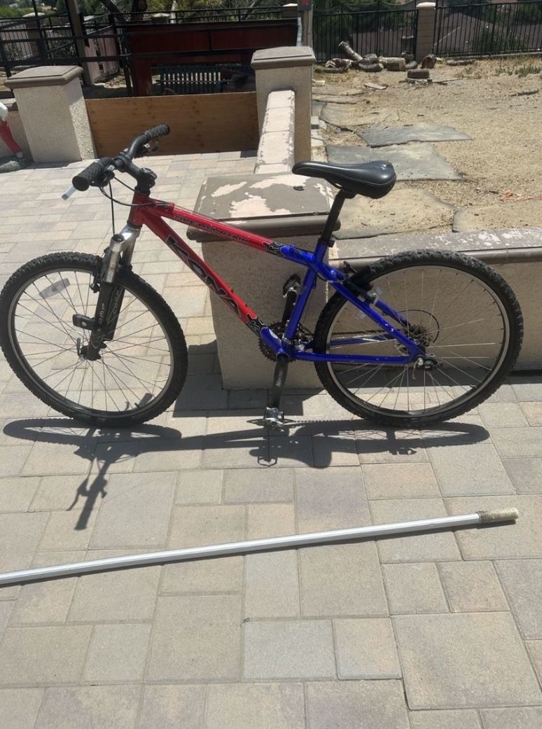 Kona Mountain Bike 24”
