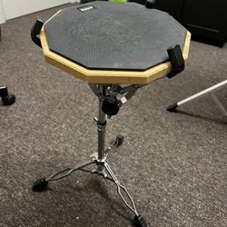 Practice pad with stand 