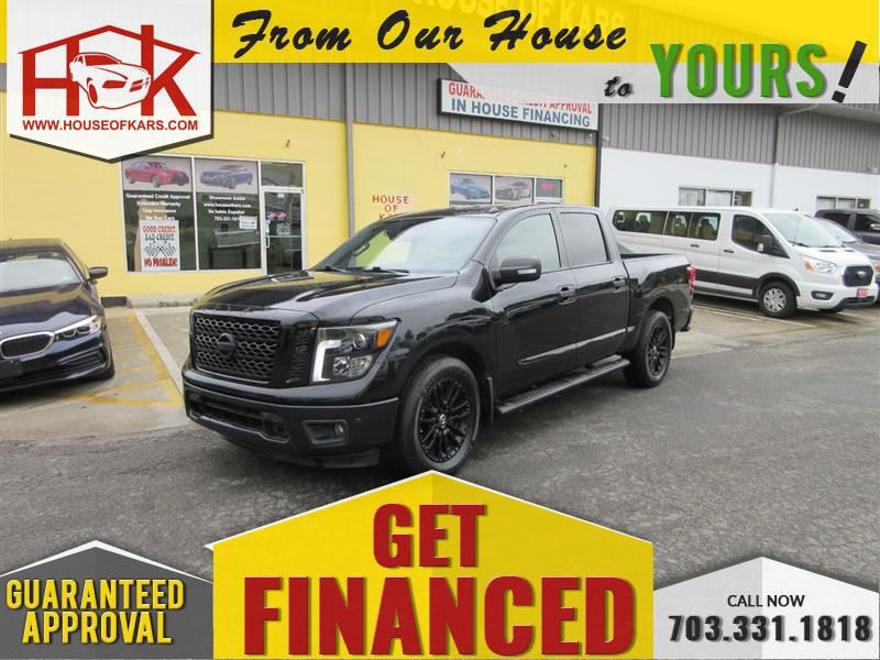 2019 Nissan TITAN