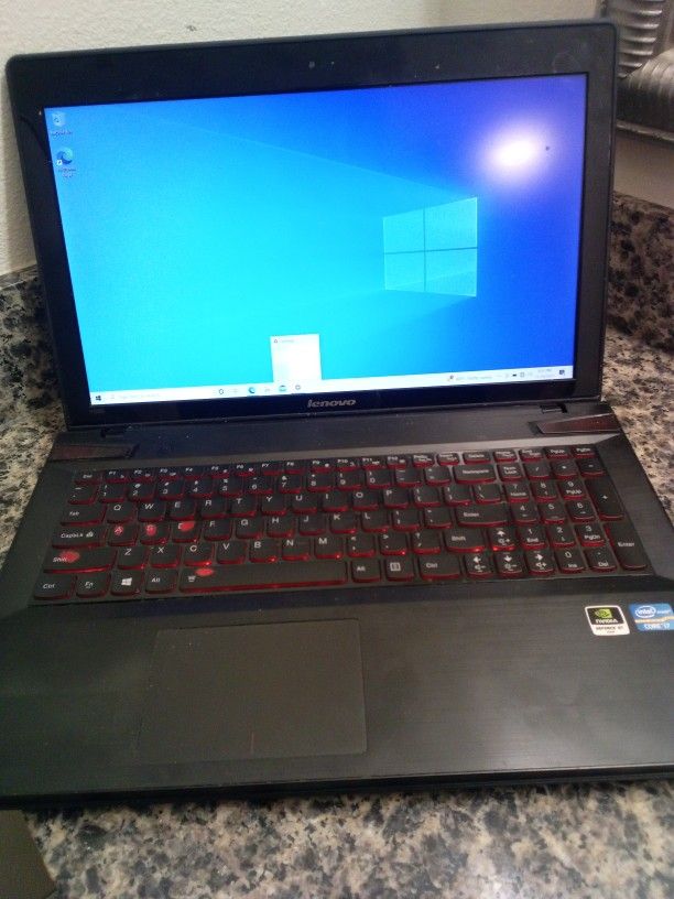 Lenovo Y500 intel i7 GeForce GT 650m NVIDIA With UBL Sound 