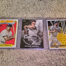 MLB Topps Mickey Mantle Card Trio 