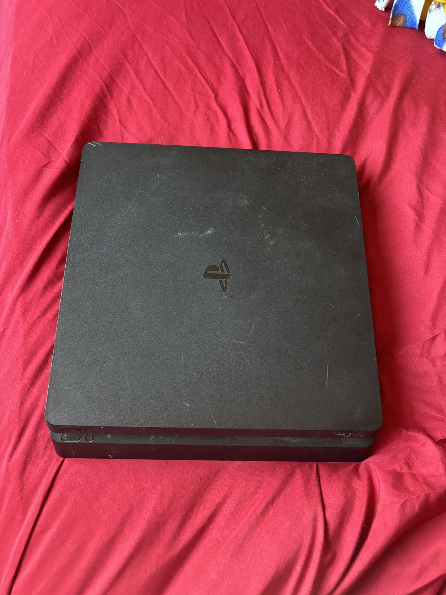 Tb PS4 Used Still Good