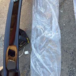 Universal Gloss Black Spoiler 