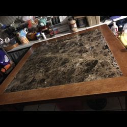 🌹SQUARE TALL DINNER TABLE AND 4 CHAIRS🌹