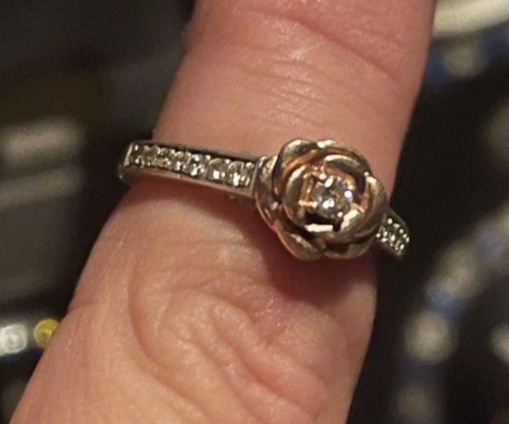 helzberg diamonds disney collection beauty and the beast ring