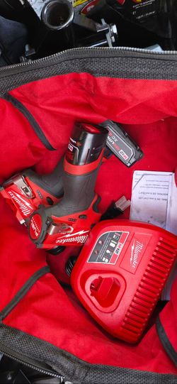 Milwaukee M12