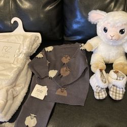 New Baby Clothes And Toys  Each Pict 15$