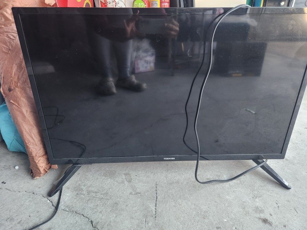 27 Inch Toshiba
