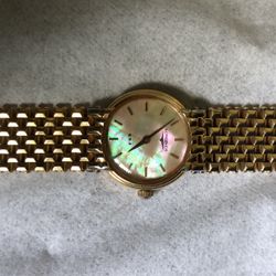 Beautiful Ladies Longines Mother Of Pearl Dial 18 K Gold Plated Works Perfect Swiss Made 