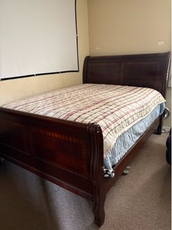 Sleigh bed queen. Mattress included.