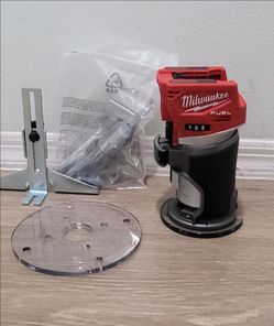 MILWAUKEE M18 FUEL 18V LITHIUM-ION BRUSHLESS CORDLESS COMPACT ROUTER (TOOL ONLY)