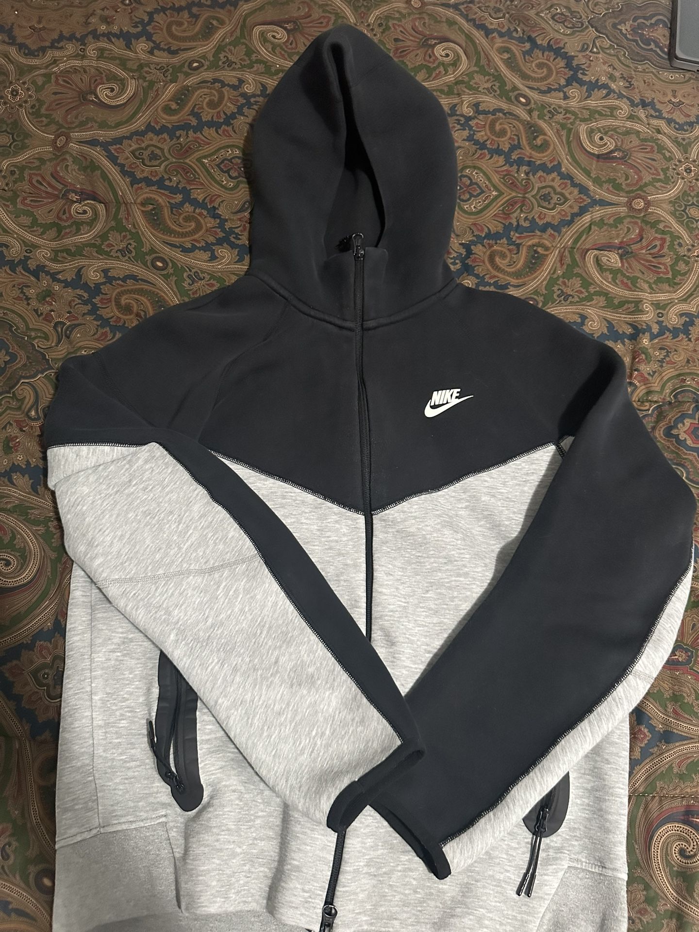 Nike Tech 