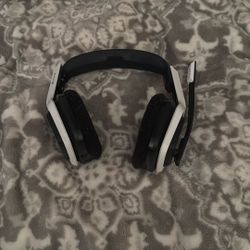 Astro A20