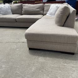 Macys Sectional $480