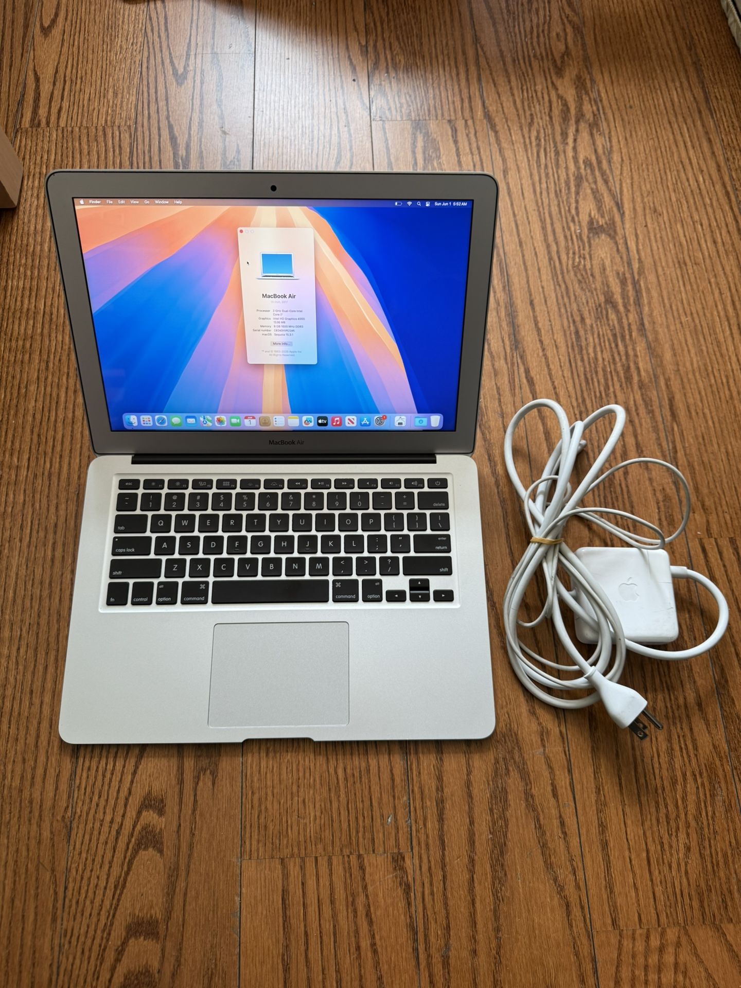 MacBook Air 13” 2017/8GB RAM/512GB SSD/Fully Functional