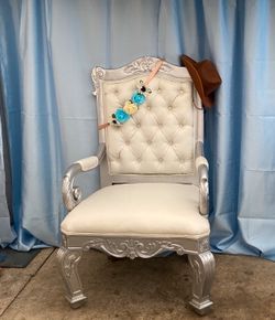 Throne Chair