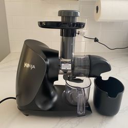 Ninja cold press juicer pro- compressor