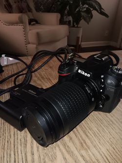 Nikon D7100 DSLR Camera with Lens and Charger
