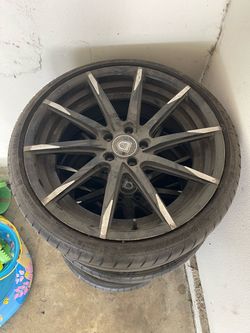 Set of 4 Lexani CSS Wheels and Tires