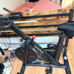 YESOUL G1M Plus Smart Exercise Bike – Like New! 