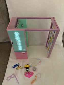 “Glitter Girls”  Doll  Photo Booth with Accessories