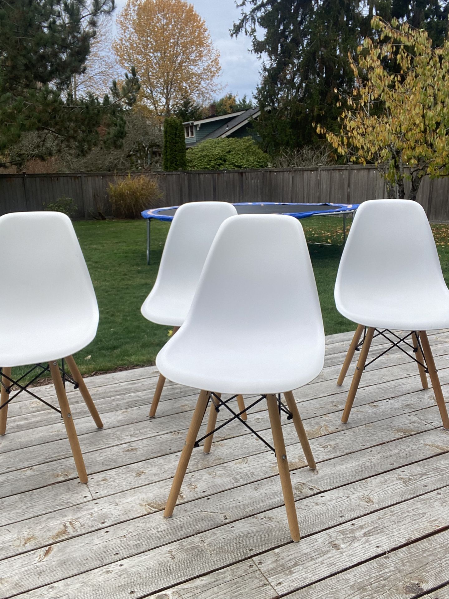 4 Kitchen Chairs