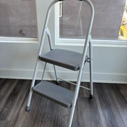 Rubbermaid 2-Step Steel Step Stool Ladder with Hand Grip