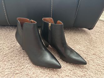 Women’s Black Boots