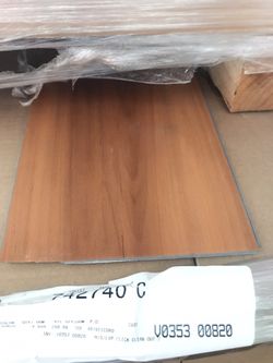 Waterproof Vynil planks and hardwood