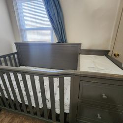 Crib With Built In Drawers And Changing Tables. 