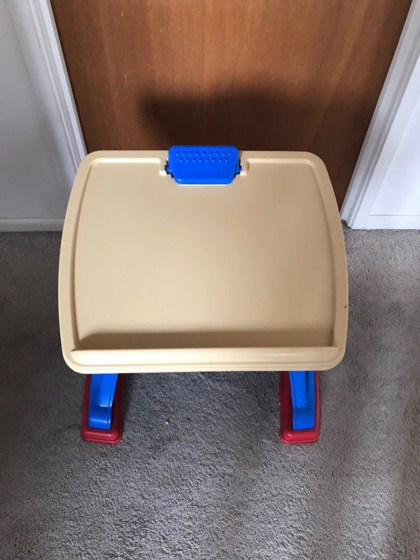 desk