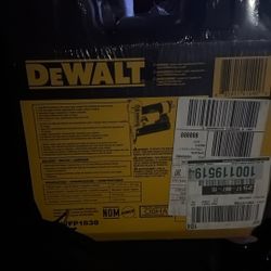 Dewalt 18 GA finish Stapler 
