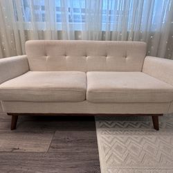 Modern Beige Sofa – Comfortable & Stylish (Pickup Only) 