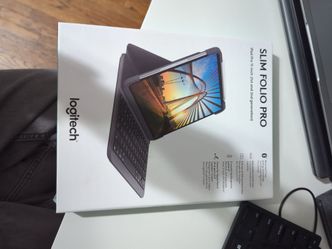 Logitech Slim Folio Pro
