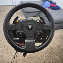 Thrustmaster TMX Racing Wheel with force feedback and racing pedals (Compatible with XBOX Series X/S, One, PC)