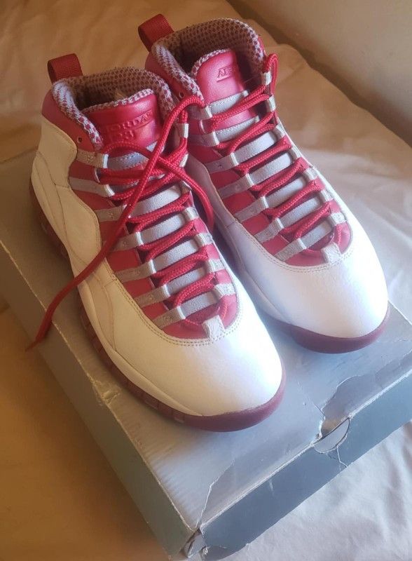Air Jordan Retro 10 cherry Size 8.5