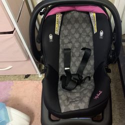 Disney Baby Car Seat Stroller /bassinet