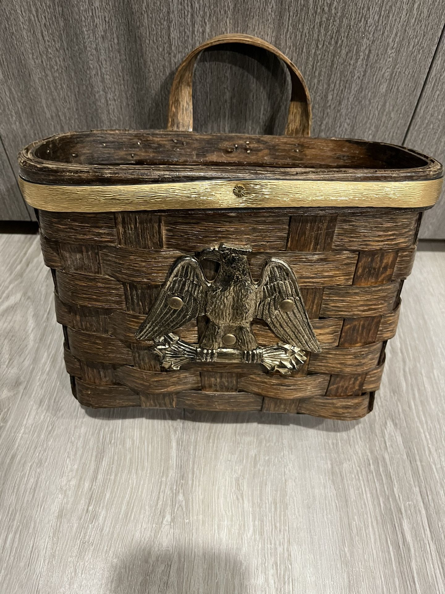Woven Hanging Mail Basket With Gold Metal Design