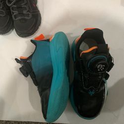 TODDLER BOYS TRI COLOR SNEAKERS