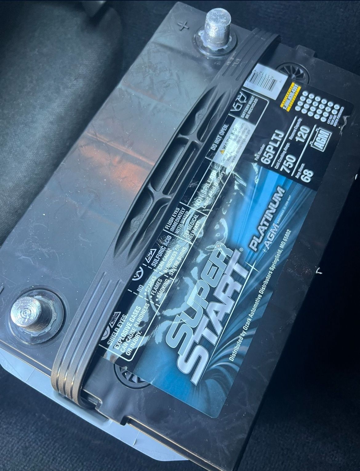 Car Battery Brand New !