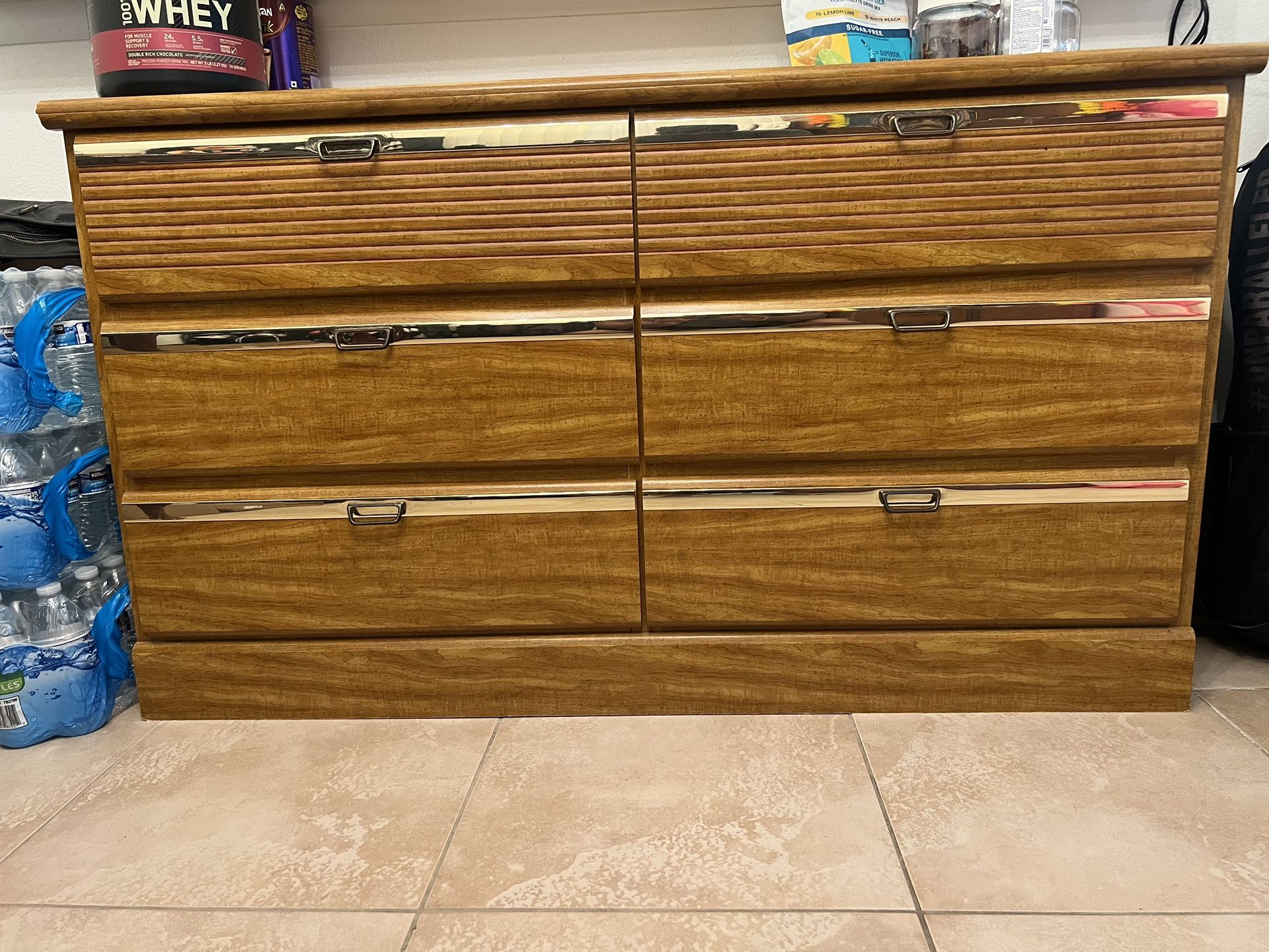 Dresser