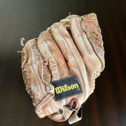 Wilson A2124 11.5" glove RHT