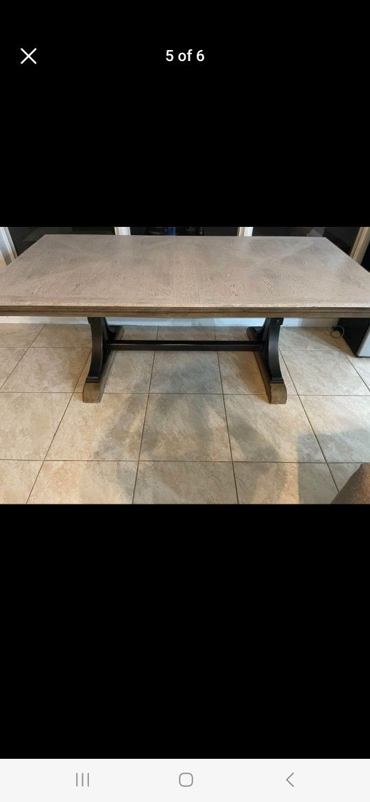 Dinning Table ( No Chairs )