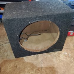 12" subwoofer box