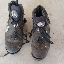 Size 13 Old shoes for sell...for refurbish and resale