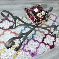 Rug, Center Table Decor 