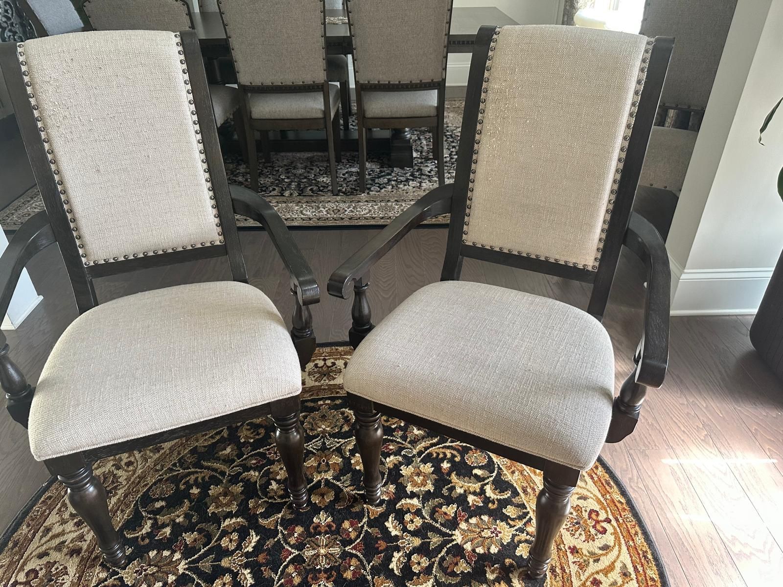 Dining Table Chairs With Arm