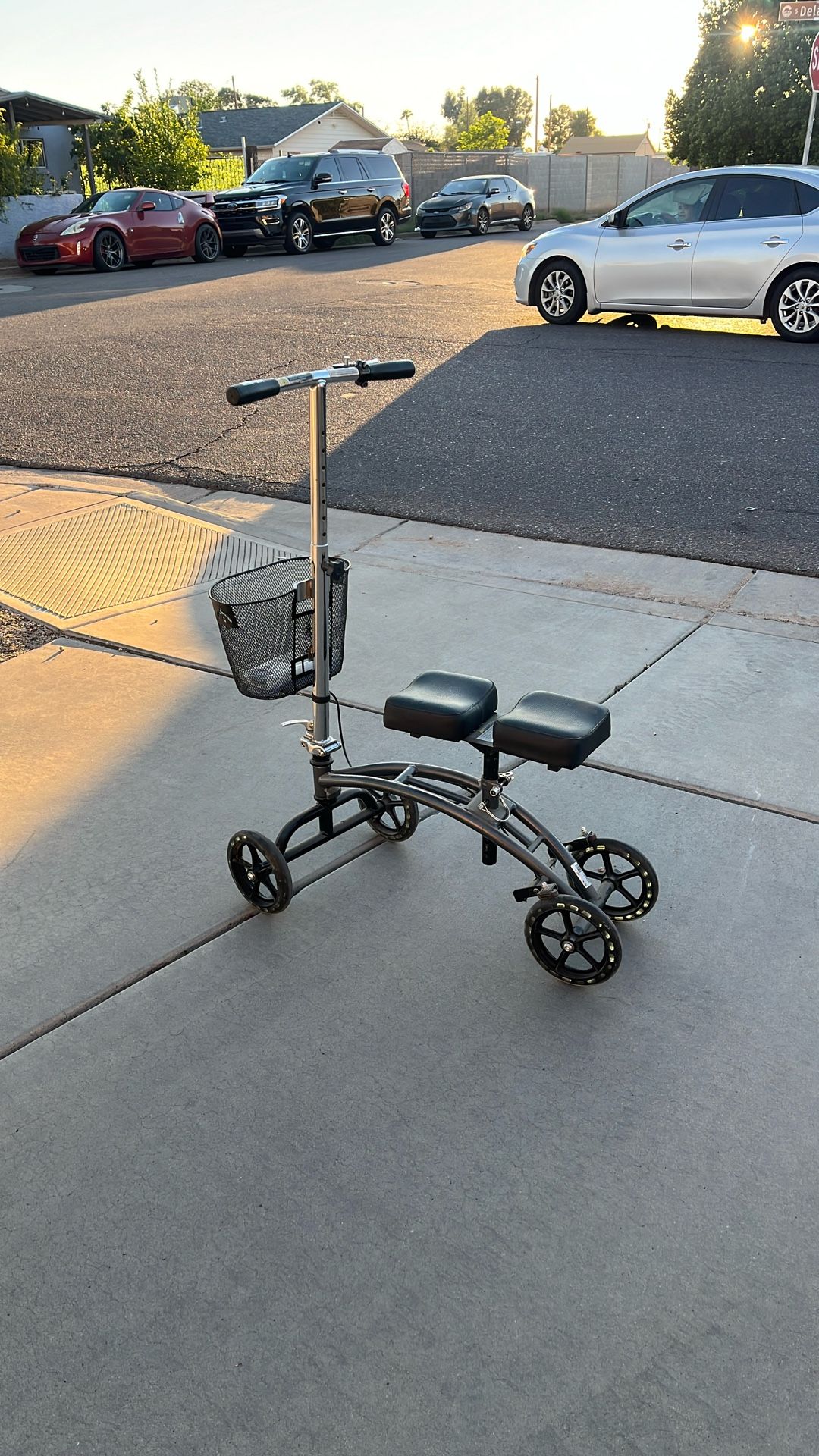 Knee Scooter